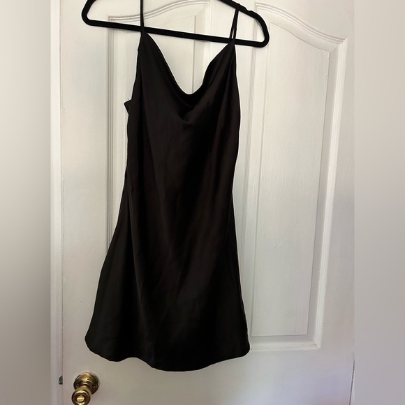 Altar’d state SILK BACKLESS MINI DRESS small - Picture 3 of 9